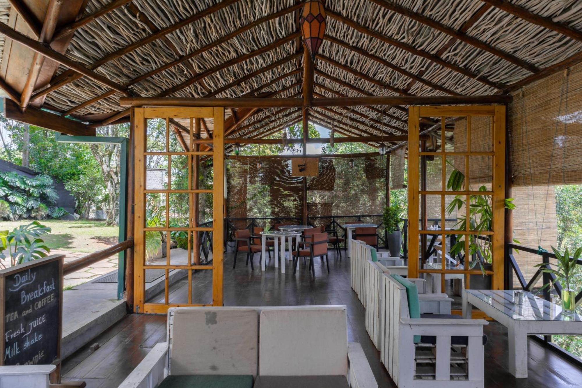 Homies Place - Bistro Bandarawela Buitenkant foto