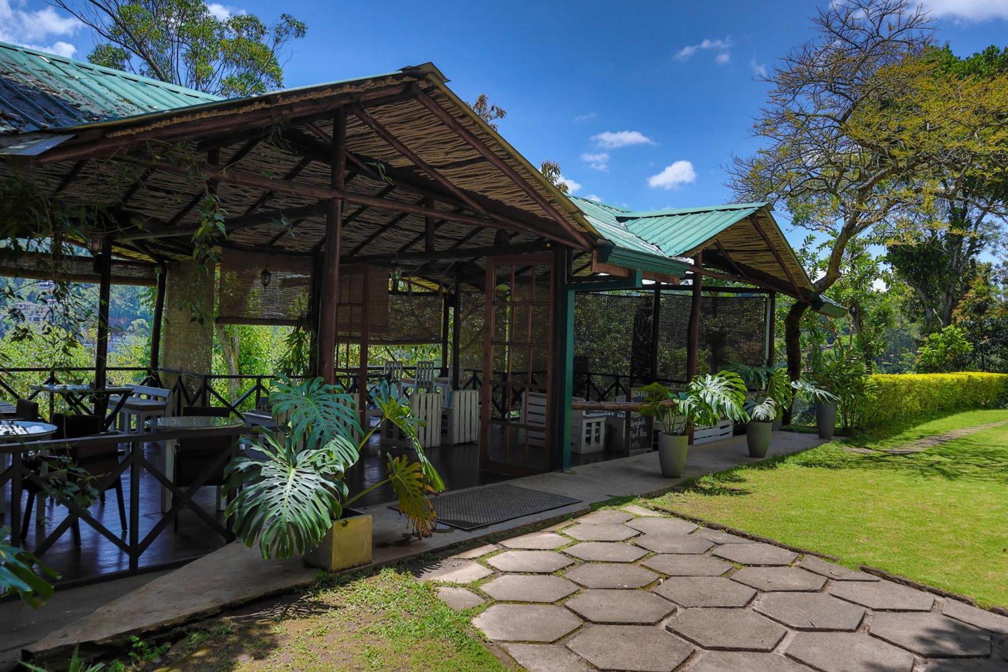 Homies Place - Bistro Bandarawela Buitenkant foto